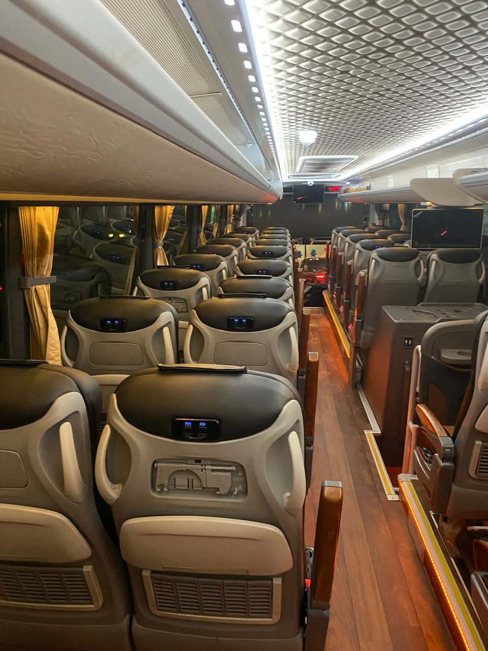 0f25bb4a dc3c 4a16 a247 b2a07ae5e3e8